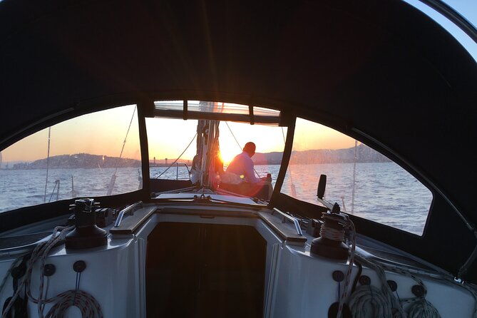 sunset-boat-trip-with-open-bar-of-cava-local-champagne