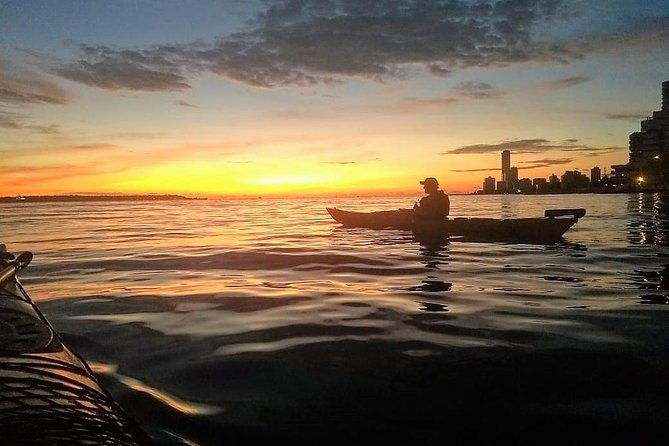 sunset-cartagena-in-kayak