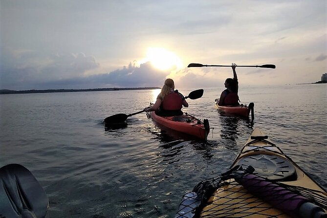 sunset-cartagena-in-kayak