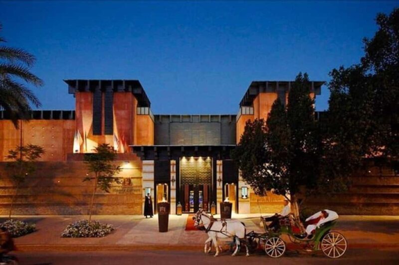 Sunset City Tour : Souks & Medina with Caleche by Night - Exploring Marrakech’s Evening Charm