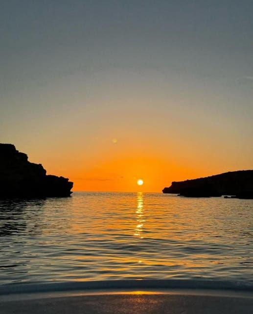 sunset-comino-cruise-swim-party