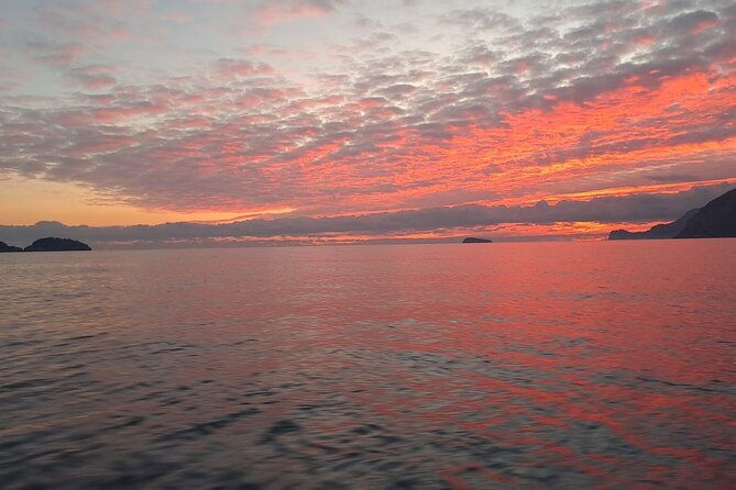 sunset-cruise-dinner-stop-depart-from-any-amalfi-coast-town