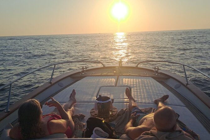 sunset-cruise-from-positano-with-dockside-dinner-stop-in-nerano