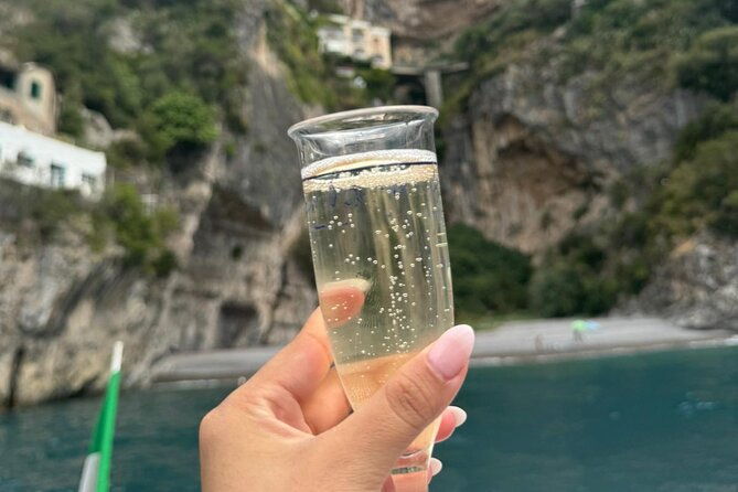 sunset-cruise-from-positano-with-dockside-dinner-stop-in-nerano