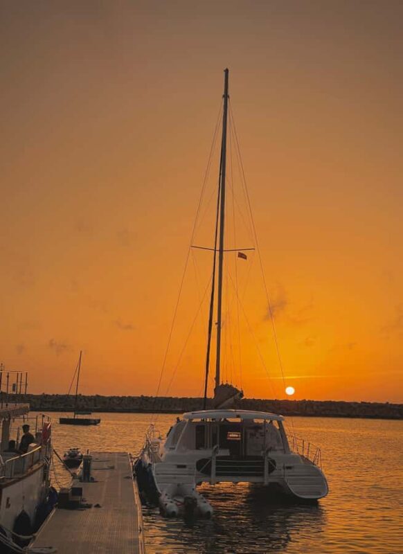 Sunset Cruise In Colombo - Key Points