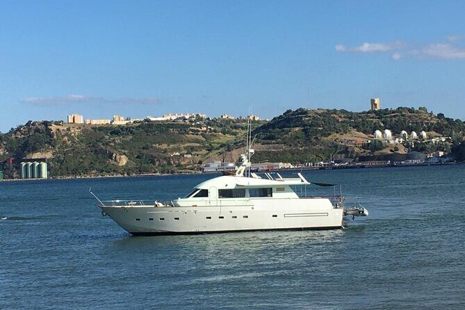 Sunset Cruise Lisbon | VIP Yacht Lisbon Party - Who Should Consider This Cruise?