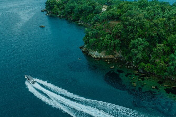 sunset-cruise-on-luxury-speed-boat