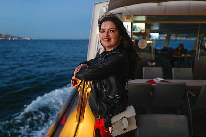 sunset-cruise-on-tagus-river-with-welcome-drink-included