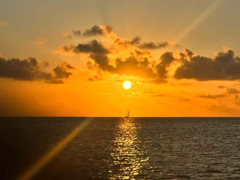 Sunset Cruise to Anse Lazio & Anse Georgette, Praslin . - Key Points