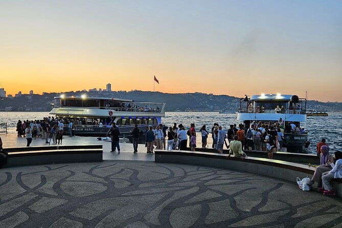sunset-cruise-with-stop-along-asia-discover-istanbuls-bosphorus