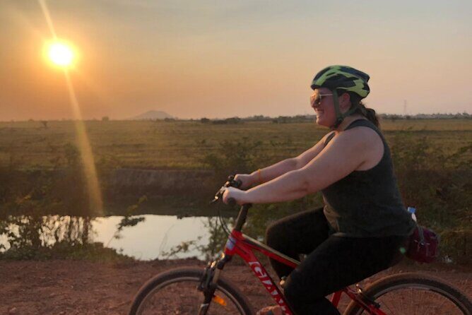 Sunset Cycling Tour On The Bank of Tonle Sap - Key Points