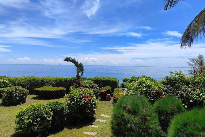 Sunset Dinner on Monkey Mountain - A Scenic and Flavorful Evening in Kaohsiung