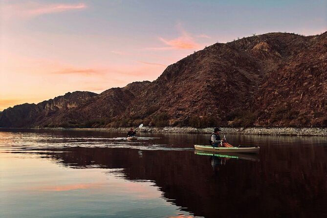 sunset-glow-kayak-tour-to-emerald-cave