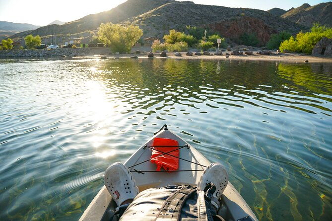 sunset-glow-kayak-tour-to-emerald-cave