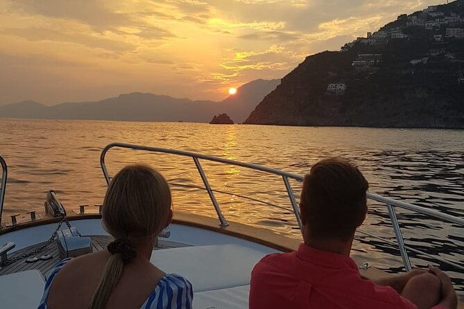 sunset-group-boat-tour-from-positano-or-praiano