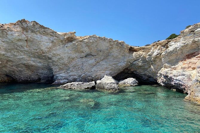 sunset-group-cruise-from-milos-to-polyaigos