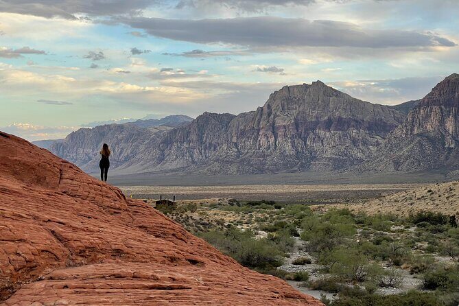 Sunset Hike and Photography Tour near Red Rock with Optional 7 Magic Mountains - What Reviewers Say