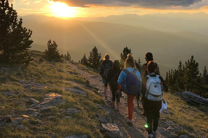 sunset-hiking-tour-in-the-rocky-mountains-near-denver