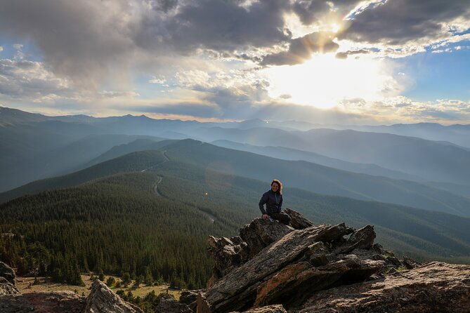 sunset-hiking-tour-in-the-rocky-mountains-near-denver