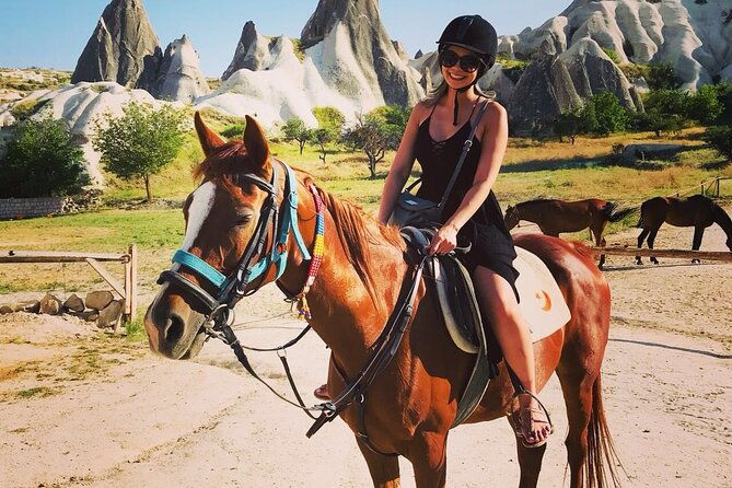 sunset-horse-back-riding-tour