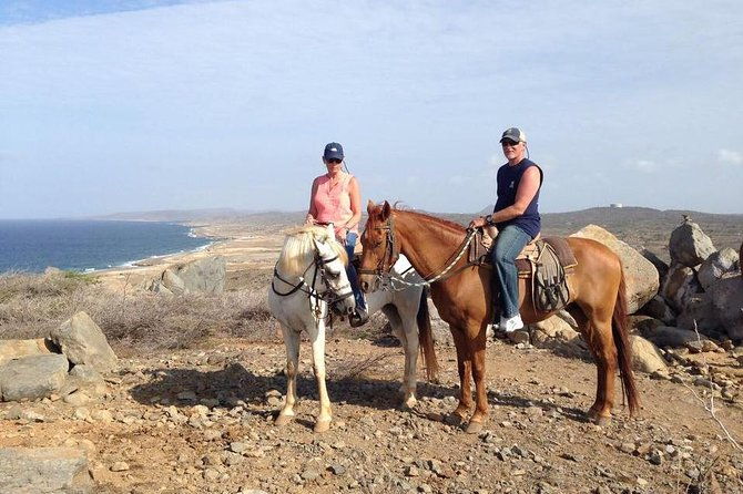 sunset-horseback-ride-in-aruba