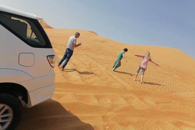 Sunset in Al Wahiba Sands. (Sunset at the desert) - Why Choose This Tour?