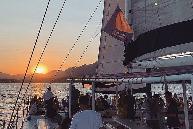 sunset-in-valencia-from-the-catamaran-mundo-marino