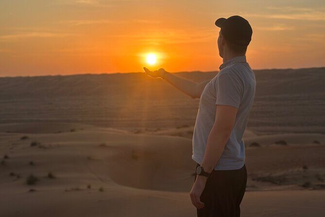 Sunset in Wahiba Sands 4x4 Adventure - Key Points