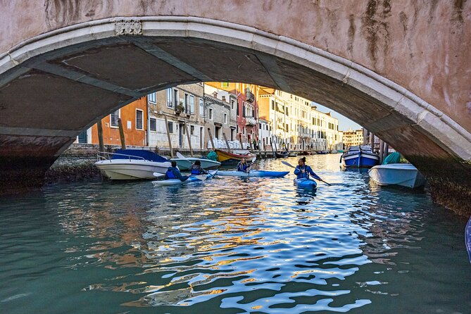 sunset-kayak-tour-in-venice-discovering-the-citys-canals