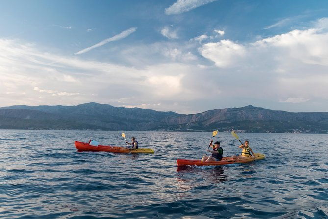 sunset-kayaking