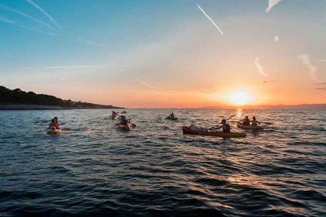 sunset-kayaking