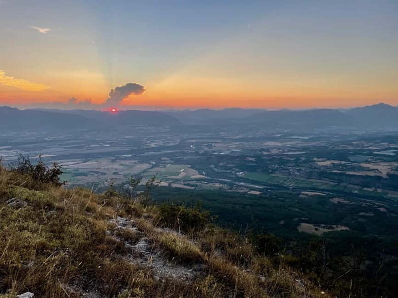 Sunset on Gâche mountain - Panoramic view of the Alps - FAQs