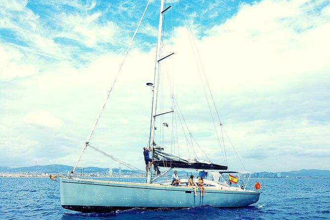 sunset-or-afternoon-yacht-tour-in-barcelona-with-drinks-snacks