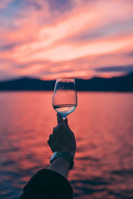 sunset-panoramic-cruise-with-drinks-and-nighttime-dip