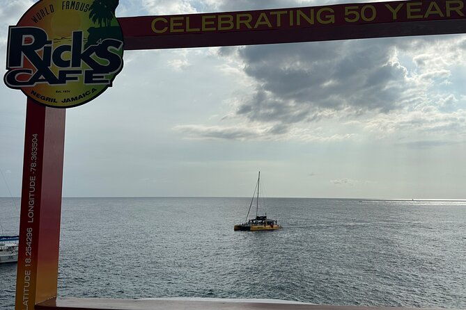 sunset-party-cruise-ricks-cafe-ocean-coral-eden-bay-guests