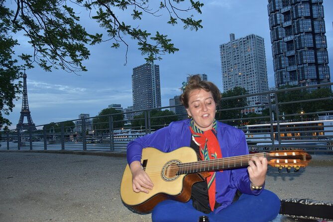 sunset-picnic-with-view-of-eiffel-tower-and-live-music-2
