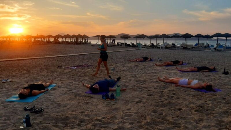 sunset-pilates-on-tigaki-beach