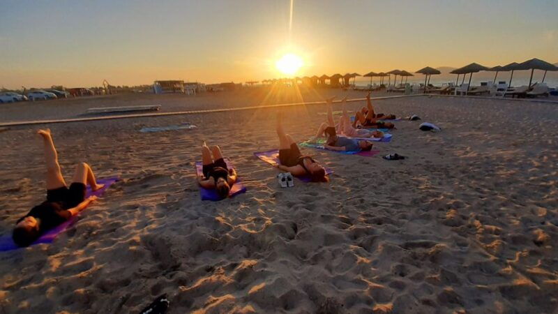 sunset-pilates-on-tigaki-beach