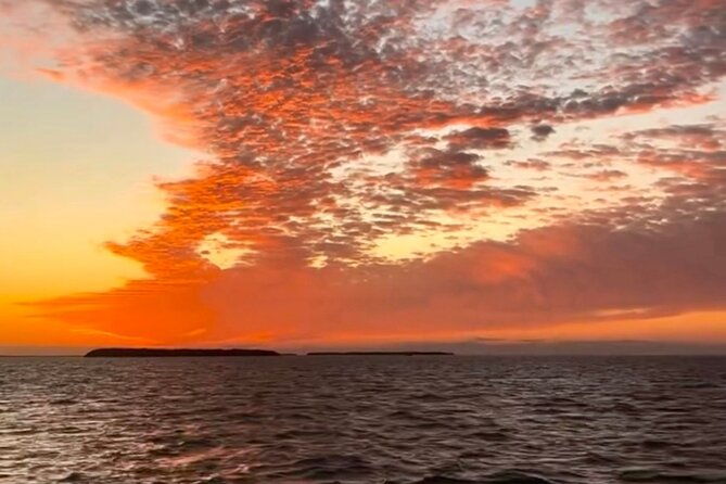 sunset-powerboat-cruise