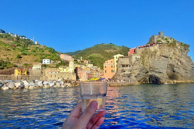 sunset-private-boat-tour-of-cinque-terre-with-traditional-ligurian-gozzo