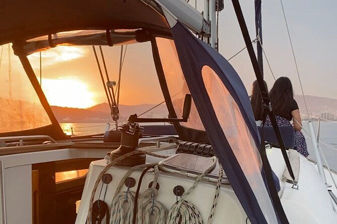 sunset-sailboat-tour-along-the-coast-with-open-bar-2