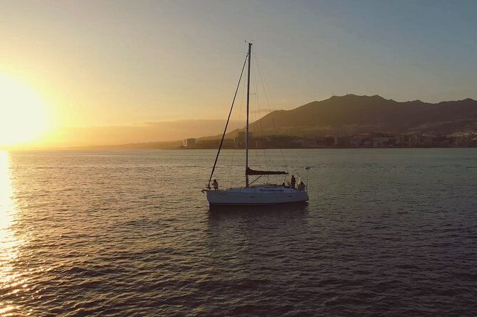 sunset-sailing-on-a-private-sailboat-puerto-banus-marbella