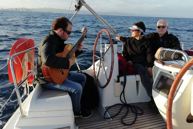 sunset-sailing-small-group-experience-with-live-spanish-guitar
