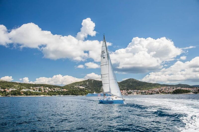 sunset-sailing-tour-on-the-pakleni-islands-2