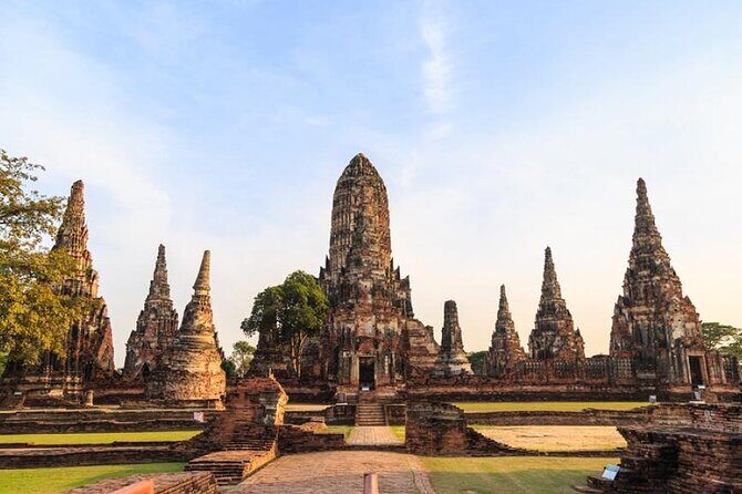Sunset Selfie Boat Ride at Ayutthaya with A World Heritage Reside - FAQ