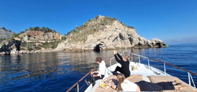 Sunset Tour and Searching Dolphins - FAQ