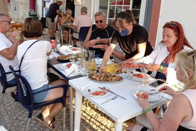 sunset-tour-champagne-and-traditional-dinner