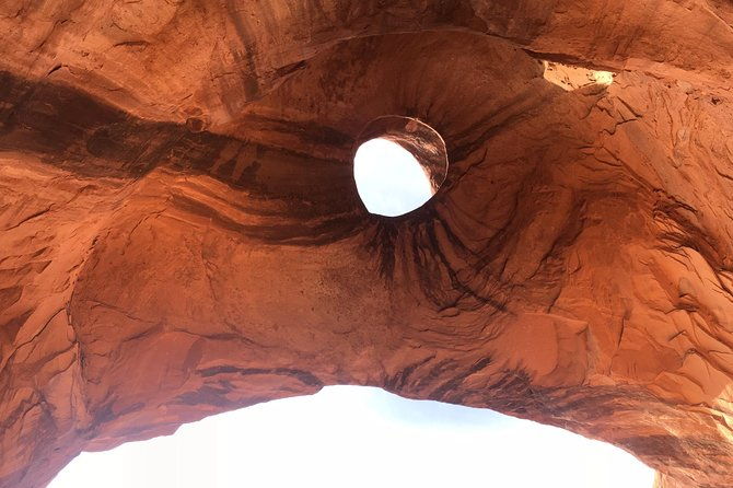 sunset-tour-of-monument-valley