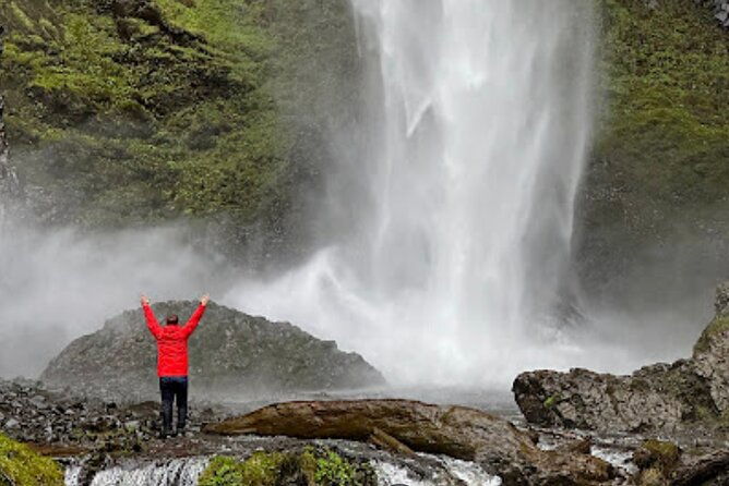 sunset-tour-of-multnomah-falls-plus-vista-house-and-other-falls-2