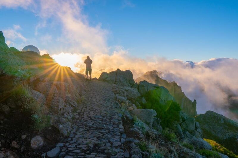 sunset-tour-pico-do-areiro-half-day-4x4-tour-3